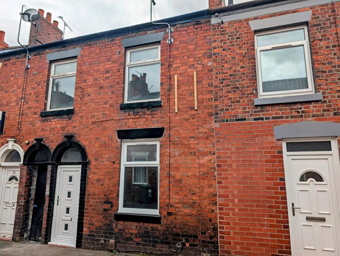 4 Bedroom Terraced House To Rent In Henry Street, Stoke-On-Trent, ST6