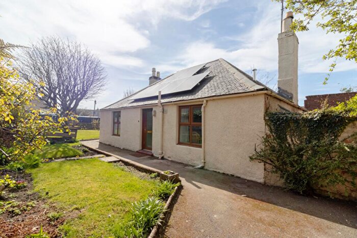 2 Bedroom Cottage For Sale In North Esk Road, Montrose, DD10