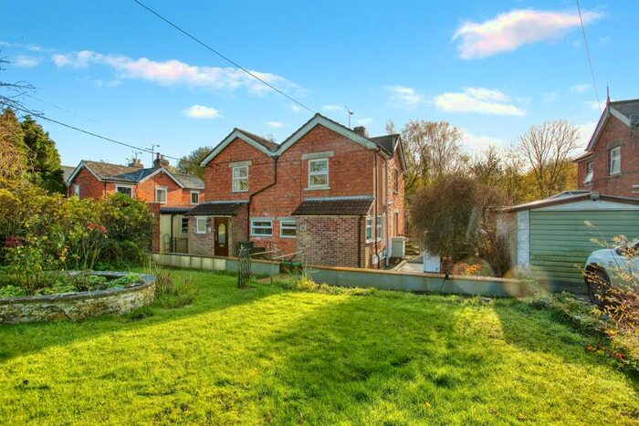 2 Bedroom Semi-Detached House For Sale In , Templecombe, BA8