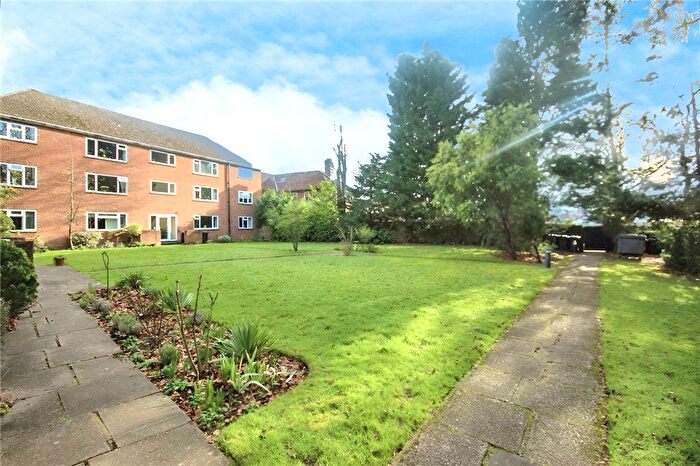 2 Bedroom Flat To Rent In Station Parade, Virginia Water, Surrey, GU25