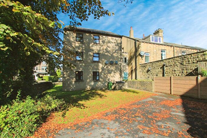 2 Bedroom Apartment To Rent In Oxford Road, West Yorkshire, Guiseley, LS20