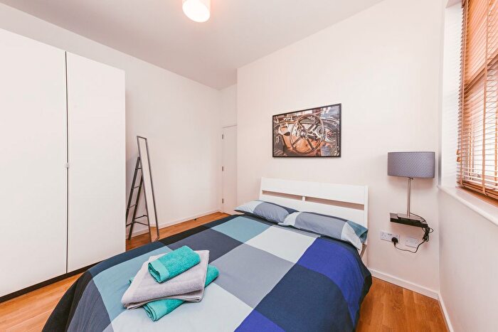 1 Bedroom Flat To Rent In Gloucester Drive, London, N4