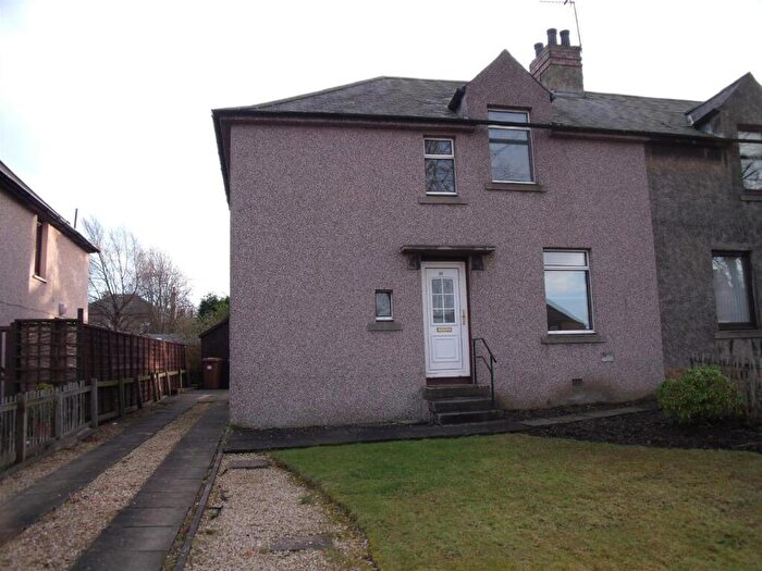 3 Bedroom Semi-Detached House To Rent In Blake Street, Dunfermline, KY11