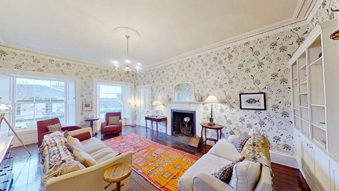 3 Bedroom Flat To Rent In Hamilton Place, Edinburgh, EH3