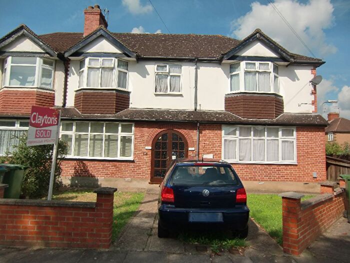 1 Bedroom Maisonette To Rent In Moss Road, Garston, WD25