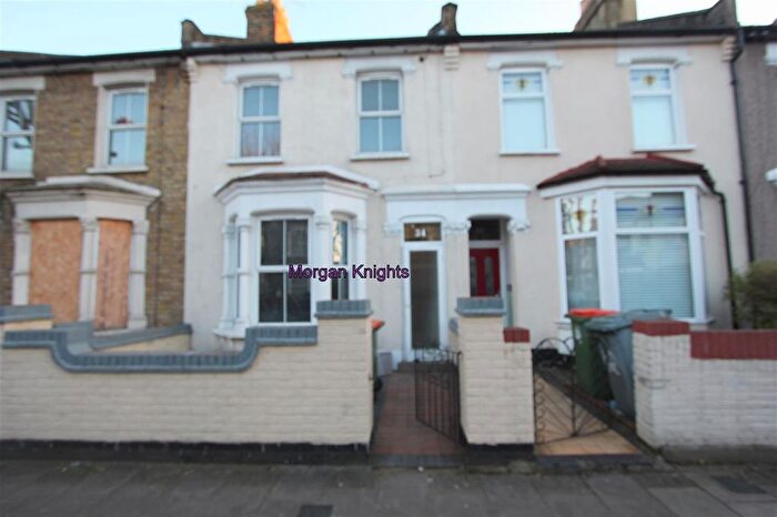 4 Bedroom Terraced House To Rent In Sherrard Road, Forest Gate, E7