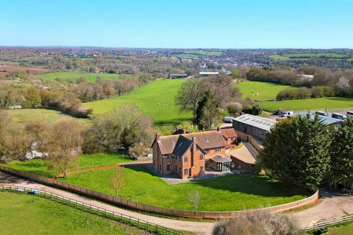 10 Bedroom Detached House For Sale In Fullers Hill, Hyde Heath, Amersham, HP6