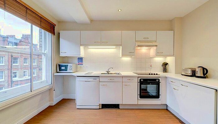 2 Bedroom Flat To Rent In Nottingham Place, London, W1U