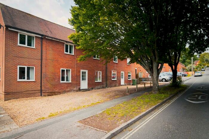 8 Bedroom Semi-Detached House To Rent In St. Mary Street, Winchester, SO22
