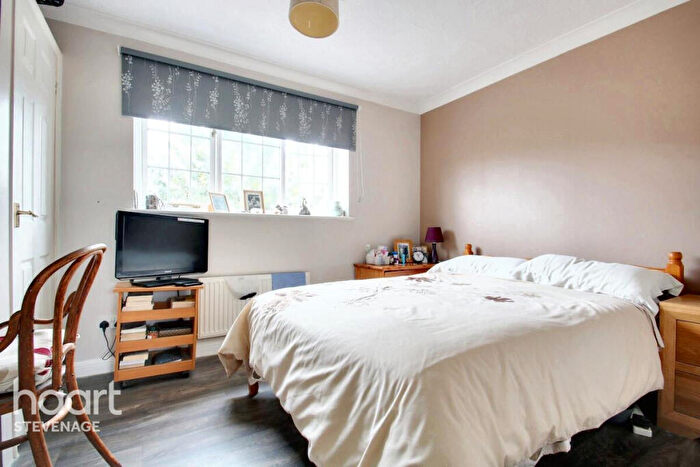 2 Bedroom Semi-Detached House For Sale In Kings Walden Rise, Stevenage, SG2