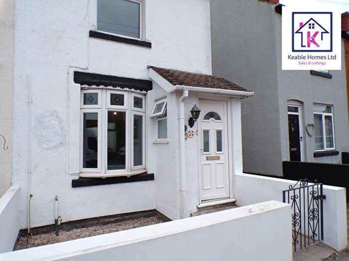 3 Bedroom End Of Terrace House To Rent In Cemetery Road, Cannock, Staffordshire, WS11