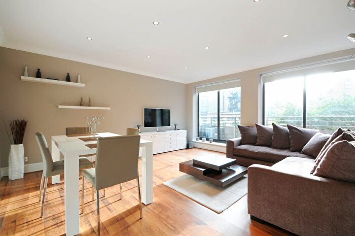1 Bedroom Flat To Rent In Pembroke Road, Kensington, London, W8