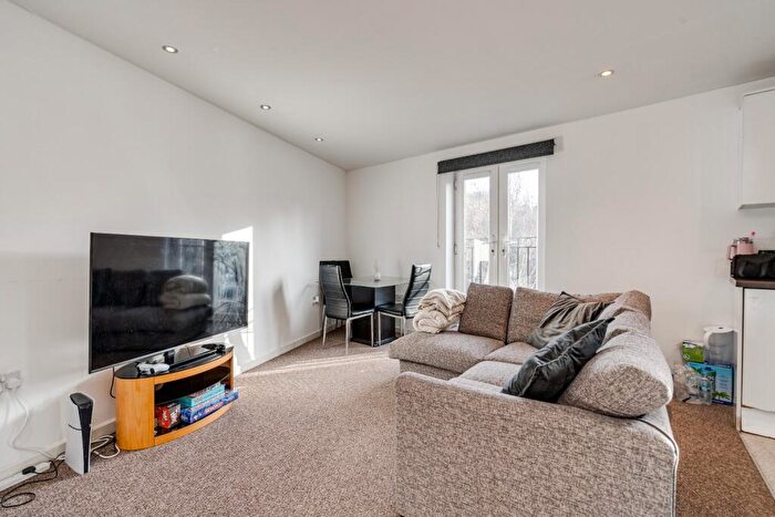 2 Bedroom Apartment For Sale In Waterside Gardens, Bolton, Lancashire, BL1