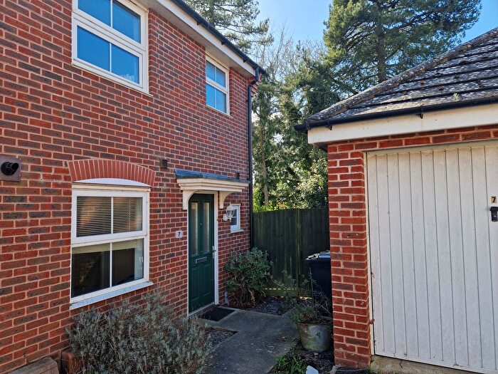 3 Bedroom End Of Terrace House For Sale In Hillside Gardens, Wittering, PE8