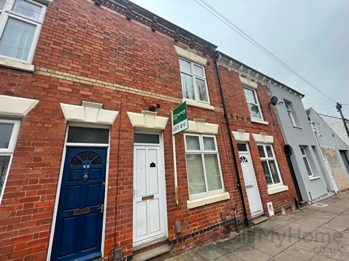 2 Bedroom Terraced House For Sale In Cedar Road, Leicester, LE2