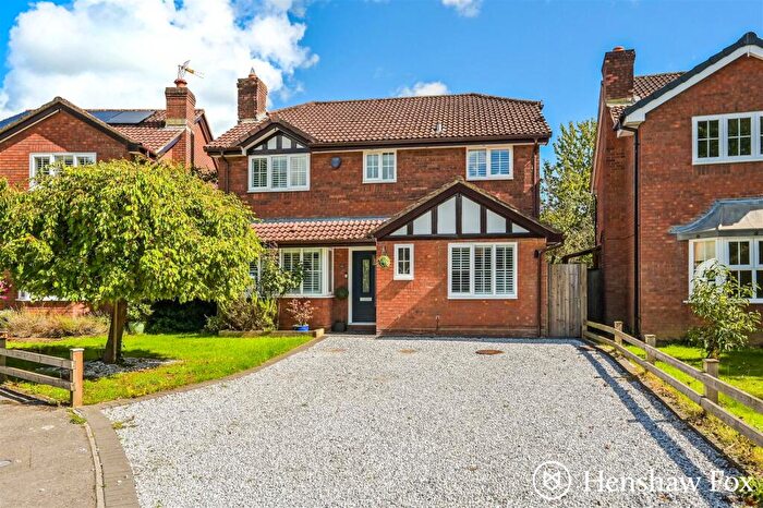 4 Bedroom Detached House For Sale In Hunters Crescent, Totton, Hampshire, SO40