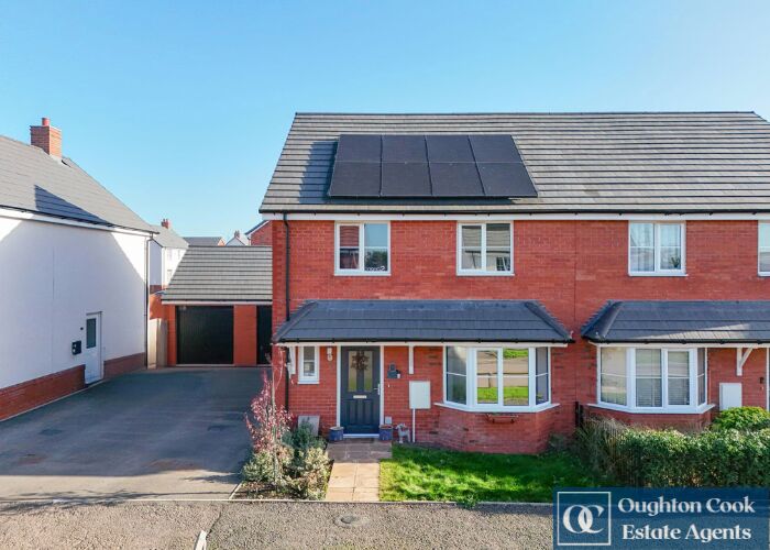 4 Bedroom Semi Detached House For Sale In Sephton Drive, Hawkesbury Village, Coventry, CV6