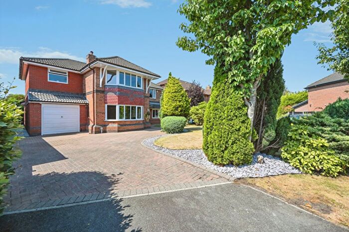 4 Bedroom Detached House For Sale In Kemberton Drive, Widnes, Cheshire, WA8
