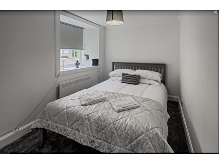 1 Bedroom Flat To Rent In Riverside Road, Kirkfieldbank, ML11