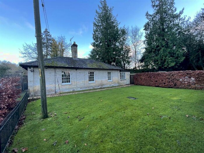 1 Bedroom Detached Bungalow To Rent In Witherington Road, Alderbury, Salisbury, SP5