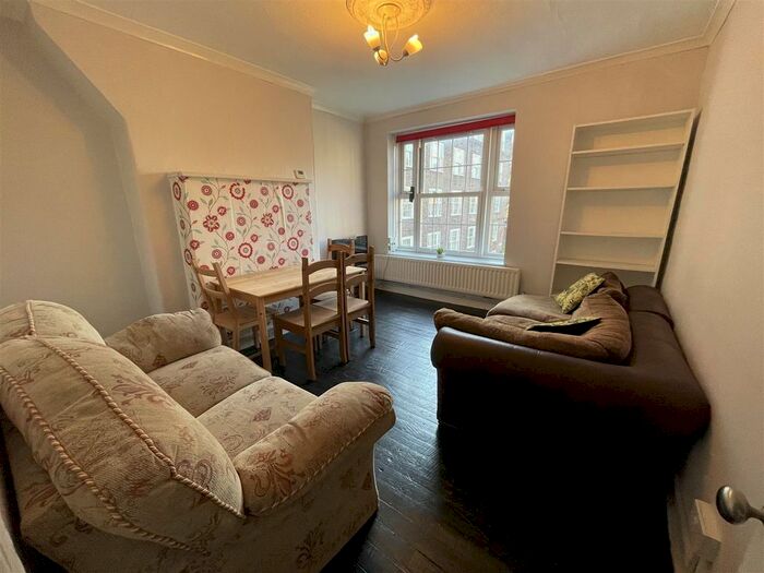 2 Bedroom Flat To Rent In Whitworth House, Falmouth Road, London, SE1