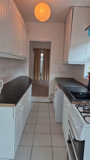 2 Bedroom End Of Terrace House To Rent In Lord Byron Street Leicester, LE2