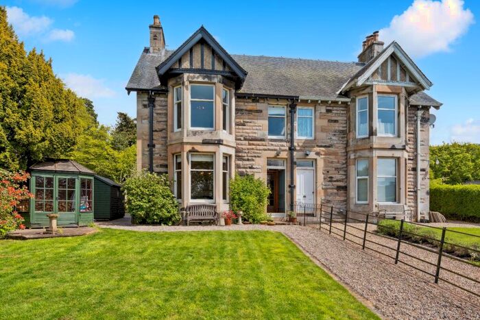 5 Bedroom Semi-Detached House For Sale In Glebe Terrace, Perth, Perthshire, PH2