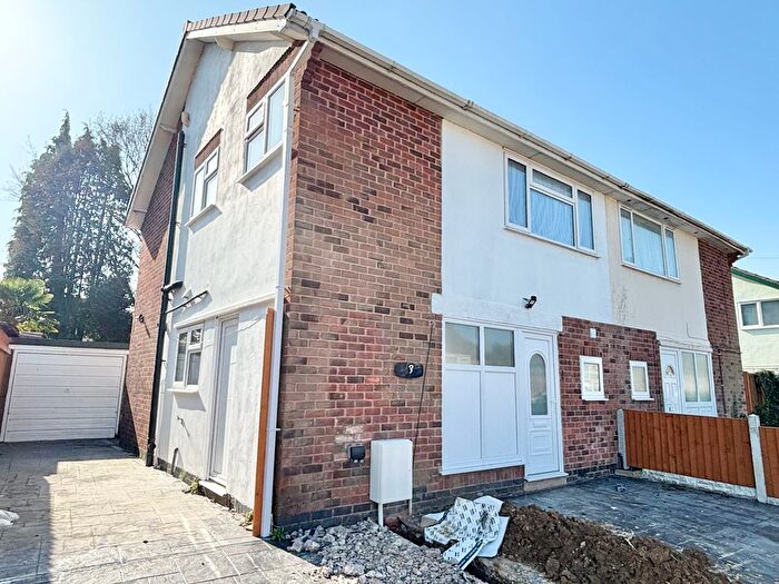 3 Bedroom Semi-Detached House To Rent In Greenbank Drive, Oadby, LE2