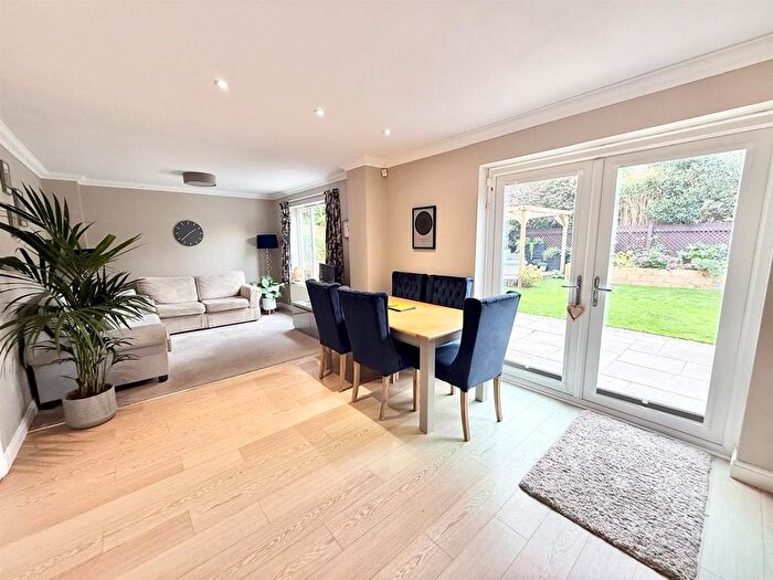 4 Bedroom Detached House For Sale In College Court, Macclesfield, SK11