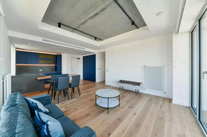 2 Bedroom Apartment To Rent In Serapis House, Goodluck Hope, E14