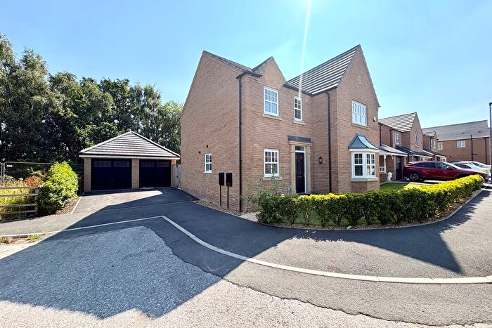 4 Bedroom Detached House For Sale In Moss Green Close, Standish, Wigan, WN6