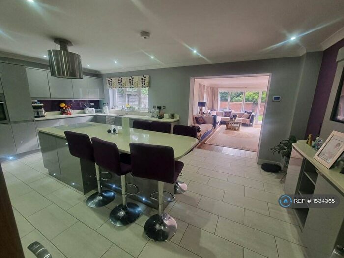 5 Bedroom Detached House To Rent In Roylesden Crescent, Sutton Coldfield, B73