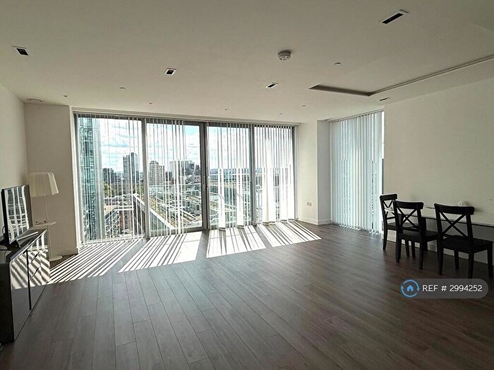 1 Bedroom Flat To Rent In Piazza Walk, London, E1