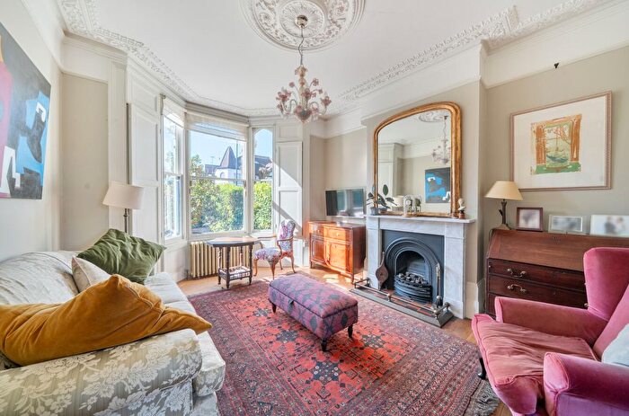 4 Bedroom Terraced House For Sale In Fortis Green, London, N2