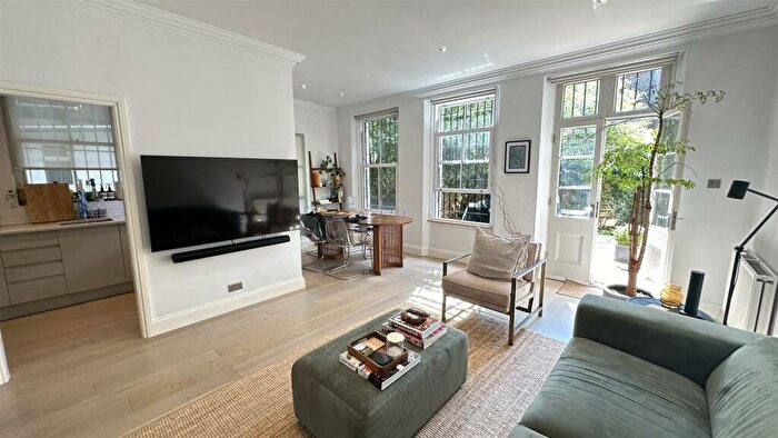 2 Bedroom Flat To Rent In Fellows Road, Belsize Park, London, NW3