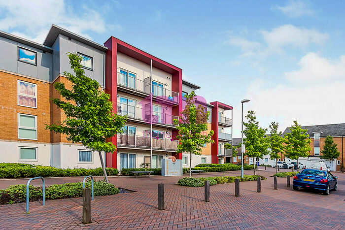 2 Bedroom Apartment To Rent In Saxton Close, Grays, RM17