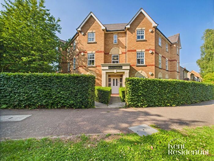 2 Bedroom Flat To Rent In Queens Road, Maidstone, ME16