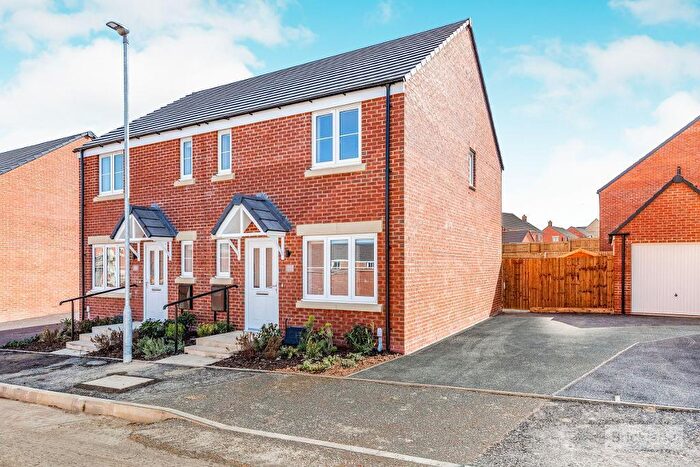 3 Bedroom Semi-Detached House To Rent In Garland Road, Weldon Park, Corby, Northants, NN17