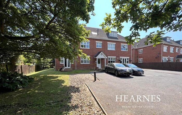 2 Bedroom Apartment For Sale In Poole Road, Upton, Poole, BH16