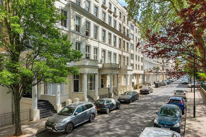 Studio To Rent In Leinster Gardens, London, W2