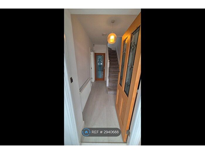 3 Bedroom End Terrace House To Rent In Hadley Gardens, Southall, UB2