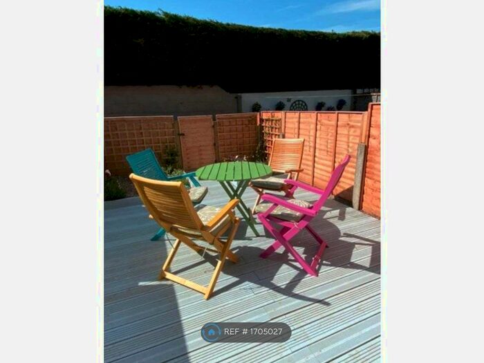 4 Bedroom Terraced House To Rent In Greenvale Gardens, Gillingham, ME8