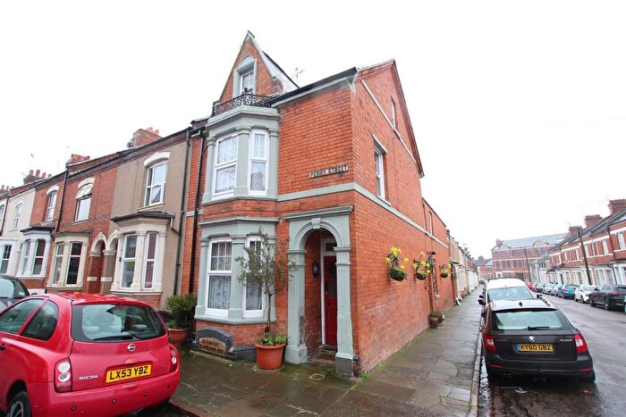 2 Bedroom Flat To Rent In Perry Street, Abington, Northampton, NN1