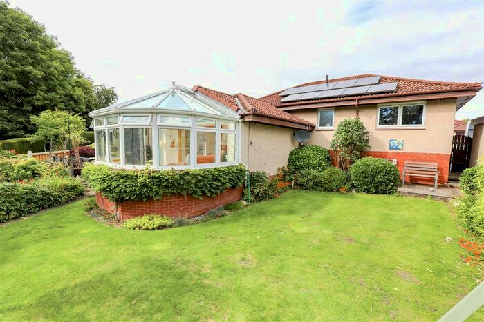 3 Bedroom Detached Bungalow For Sale In Baldinnie Place, Glenrothes, KY7