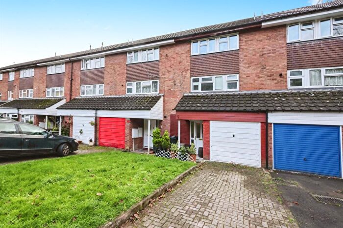 4 Bedroom Terraced House For Sale In Bath Meadow, Halesowen, B63