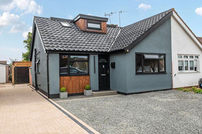 3 Bedroom Chalet For Sale In Harbour View Road, Pagham, PO21