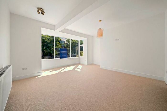5 Bedroom Apartment For Sale In Clifton Street, Lytham St. Annes, Lancashire, FY8