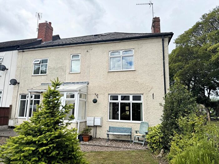 3 Bedroom End Of Terrace House For Sale In Church Street, Pilsley, S45