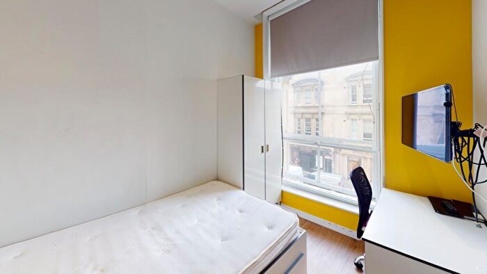 Studio To Rent In Queens Road, Bristol, BS8 - Photo 2