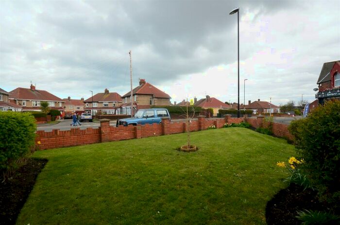 2 Bedroom Apartment To Rent In Fulwell Road, Fulwell, Sunderland, SR6